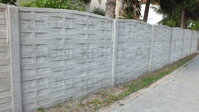 betonzaun Holzmotiv