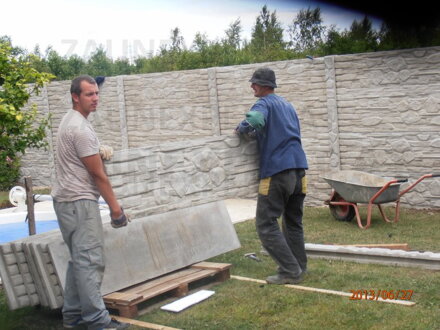 Alpenfels Betonzaun mit Muster Pfosten - Montage