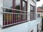 Französischer Balkon aus Niro / Edelstahl / AISI 304 mit senkrechten Stäbe  Breite 200 cm  Höhe 100 cm  Stäbe 12 mm, Handlauf 42,4 mm  Geschliffen 