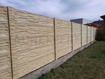 Betonzaun Holzmotiv SET: 30 m  H: 200 cm B: 200 cm AKTION !